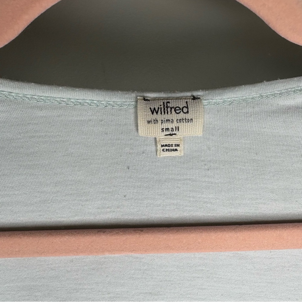 2/15$ 🍒 Aritzia Wilfred Light Blue Mint Relaxes Fit Short Sleeve T-Shirt Small - Picture 5 of 6